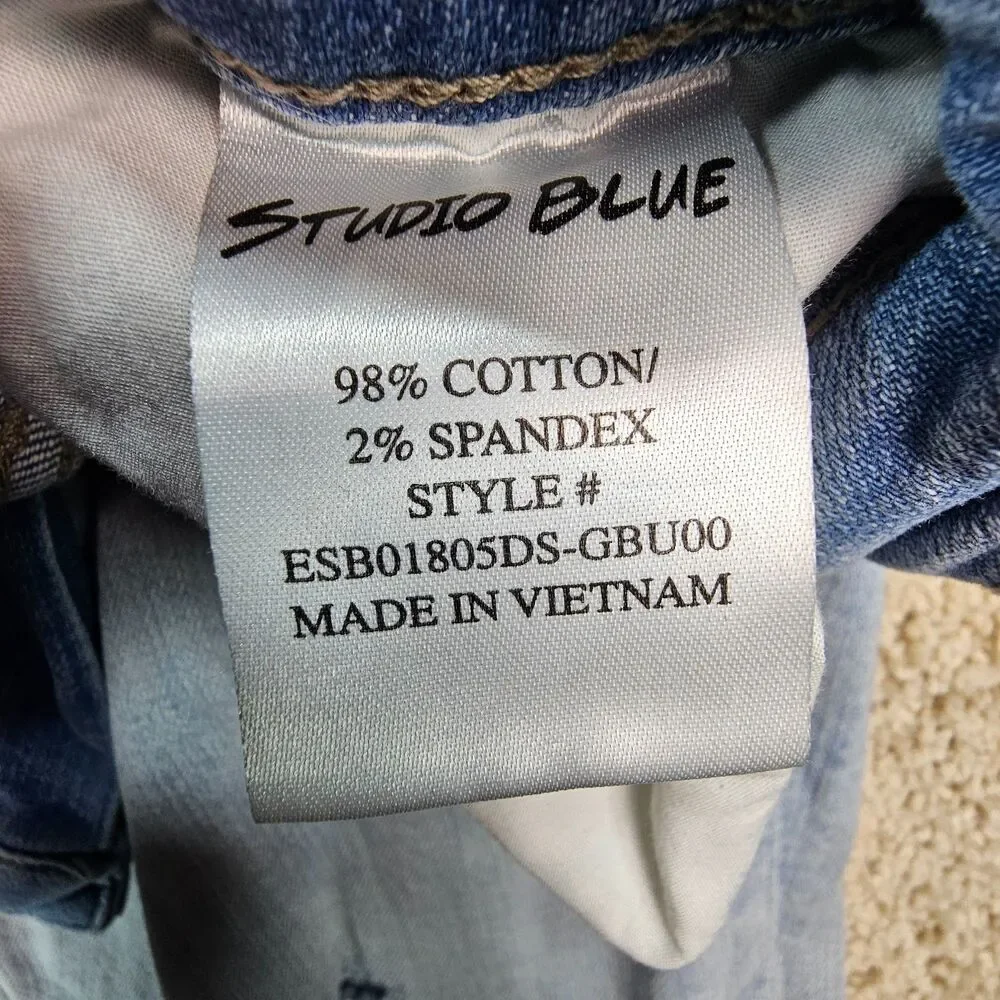 Studio Blue Light Wash Distressed Skinny Jeans Women’s Size 31 Y2K